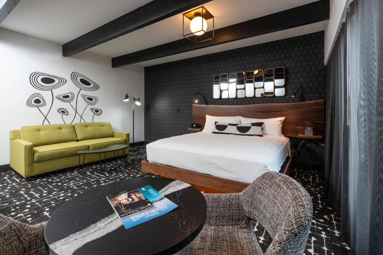 Hotel The Earl In Charlevoix Exteriér fotografie