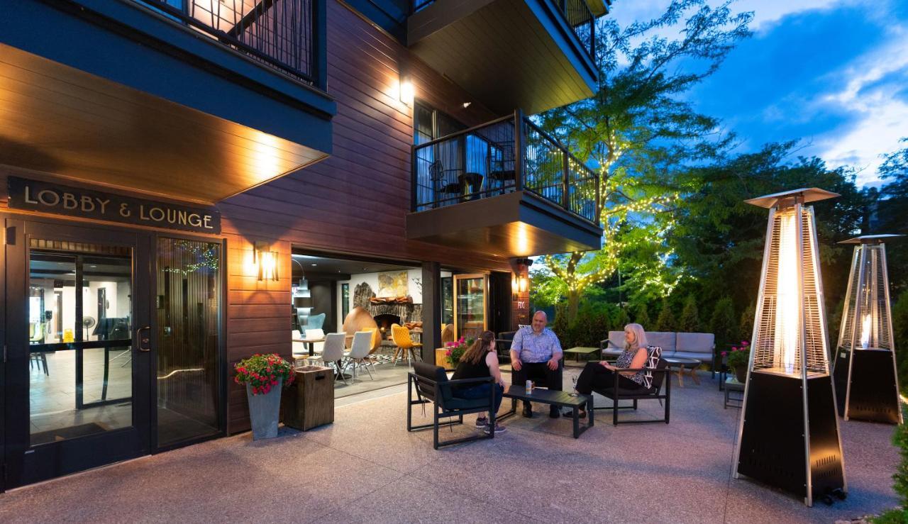 Hotel The Earl In Charlevoix Exteriér fotografie