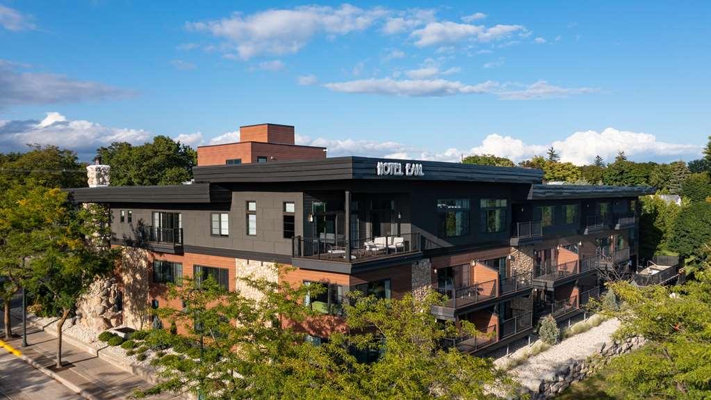 Hotel The Earl In Charlevoix Exteriér fotografie