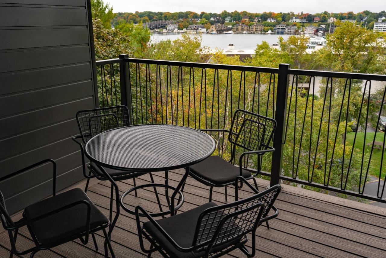 Hotel The Earl In Charlevoix Exteriér fotografie