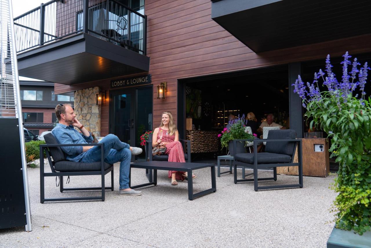 Hotel The Earl In Charlevoix Exteriér fotografie