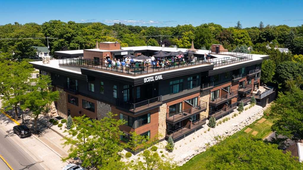 Hotel The Earl In Charlevoix Exteriér fotografie